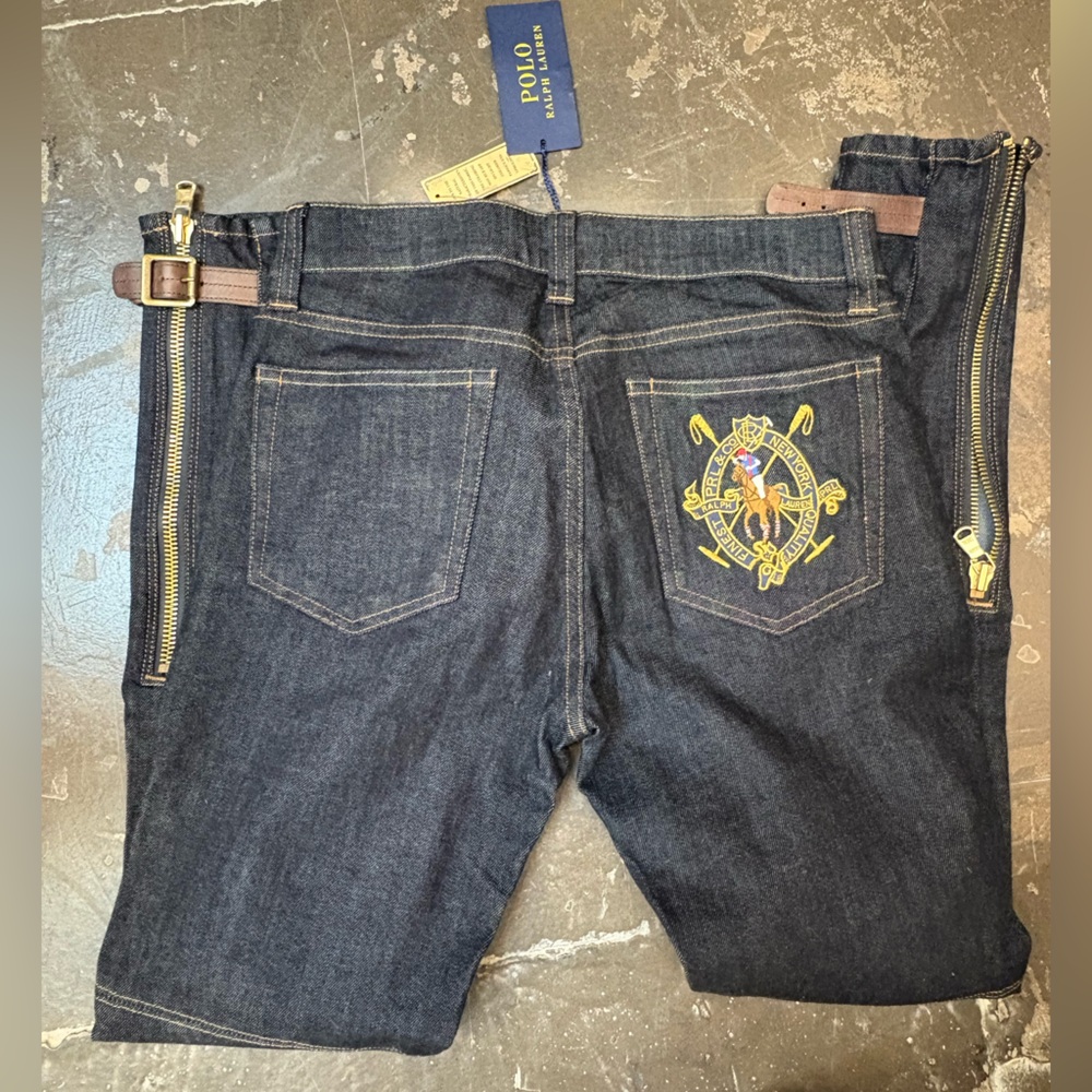 Polo by Ralph Lauren Equestrian embroidered NY polo insignia on back pocket